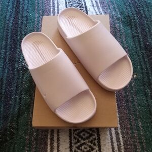 Nike Slides Lite Rose or Lite Pink Sz 9 Women